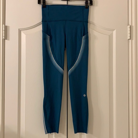 Lululemon Speed Limit Crop Nulux 23” Leggings - Picture 4 of 11